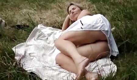 Modèle tchèque Kizzy Sixx avec pere sex sa fille gros cul