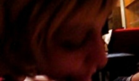 Nikita et femme sex avec son fils Britney se baisent